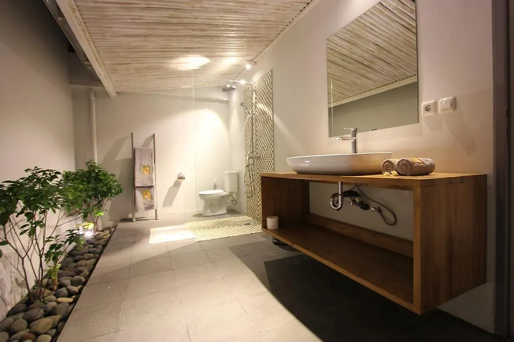 Villa Mitsouko By Optimum Bali Villas Seminyak  0*, Seminyak (Bali)